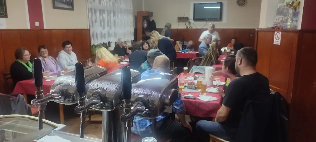 Karolína Zatloukalová_Modrá Hvězda-emil Šusta_Okres Teplice_review