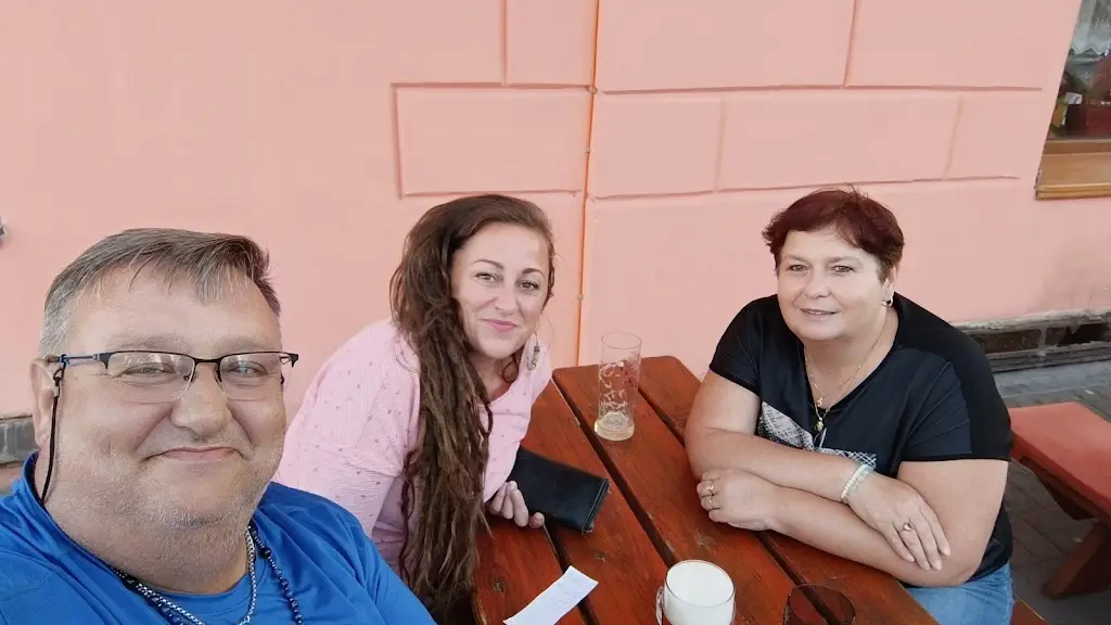 Robil Reuam_Modrá Hvězda-emil Šusta_Okres Teplice_review