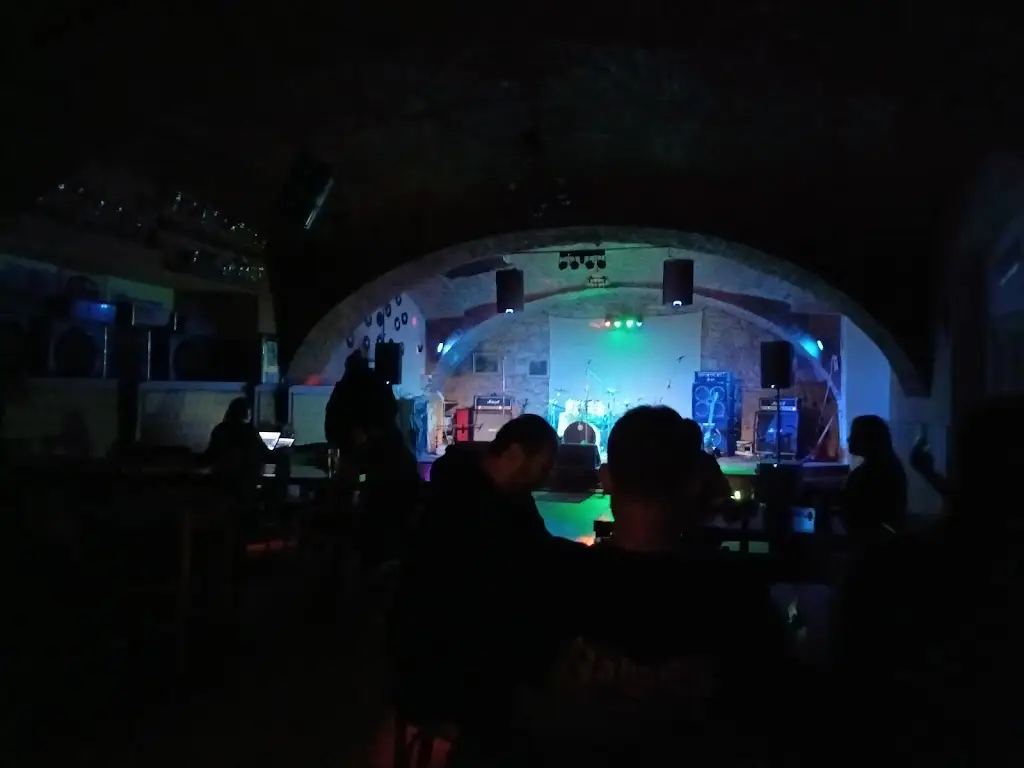 George Silend_Hospoda U Šebestů_Studená_review