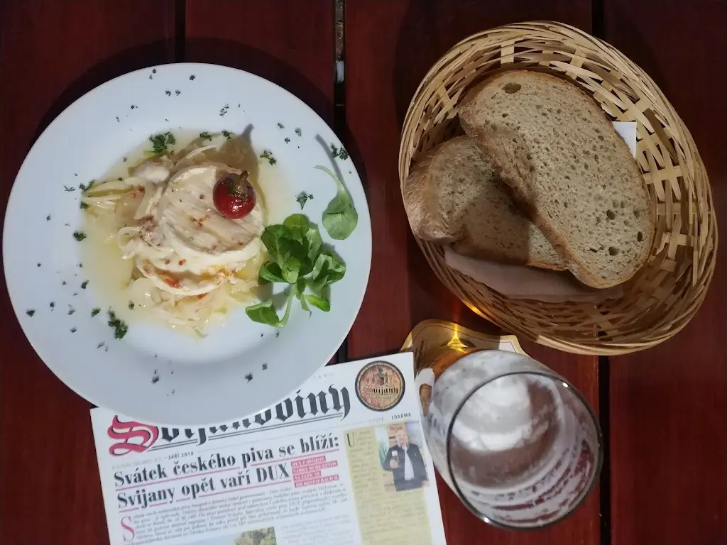 Aleksandar Donev_Restaurace U Zámku_Březolupy_review