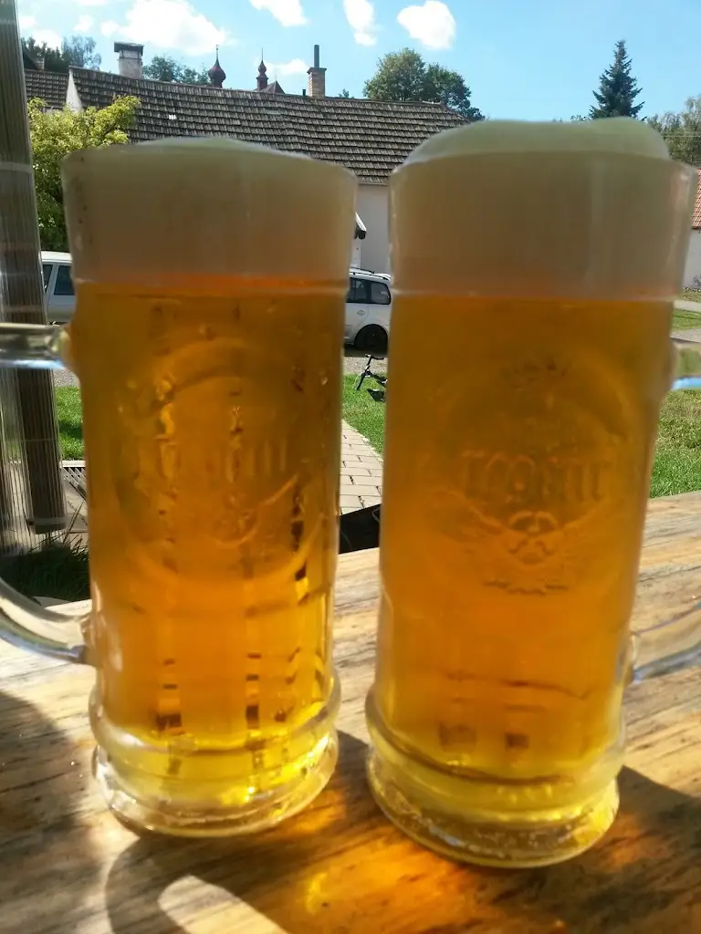 Jan Mikula_Osvěžovna_Studená_review