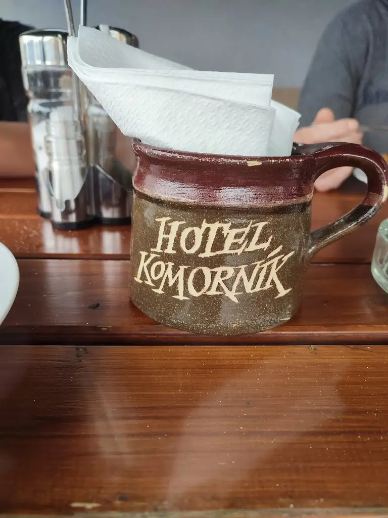 milan Tardy_Restaurace a Hotel Komorník_Strmilov_review