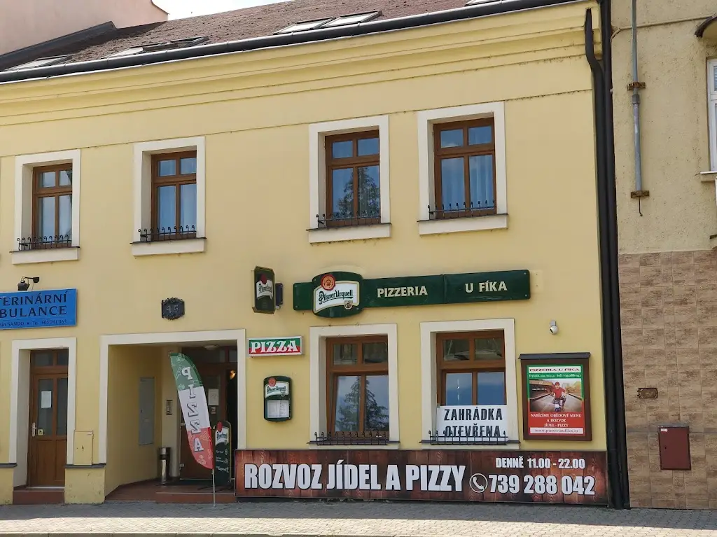 Pizzeria U Fíka restaurant in Fryšták