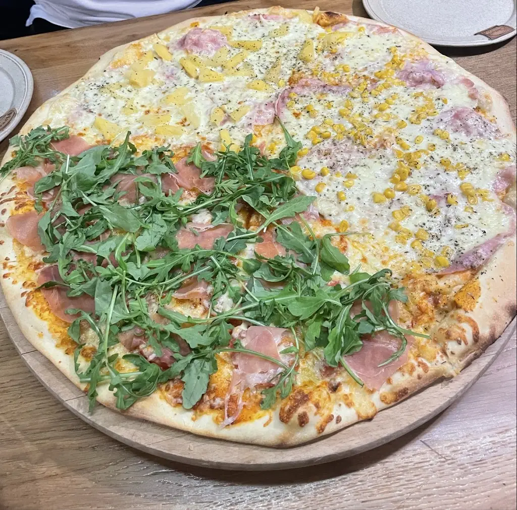 Pizzerie-bowling Hluk_Hluk_slider_image_3