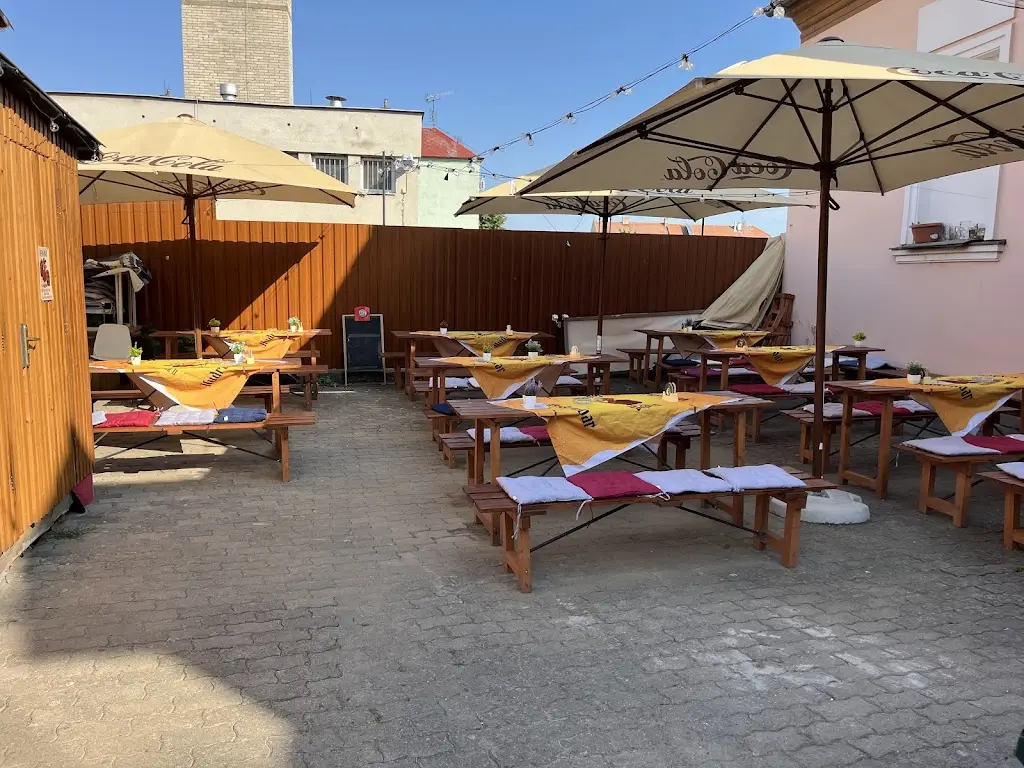 Pivovar Hudrovar s.r.o._Hluk_slider_image_1