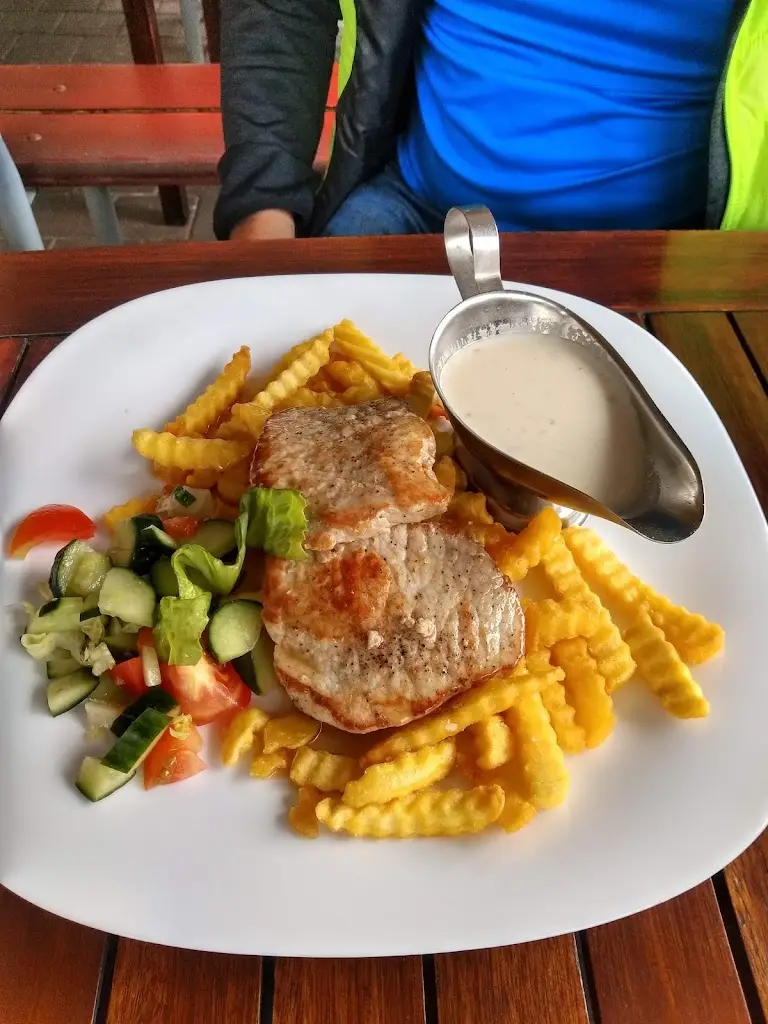 Šárka Kašparová_Restaurace U Martinků_Jablůnka_review