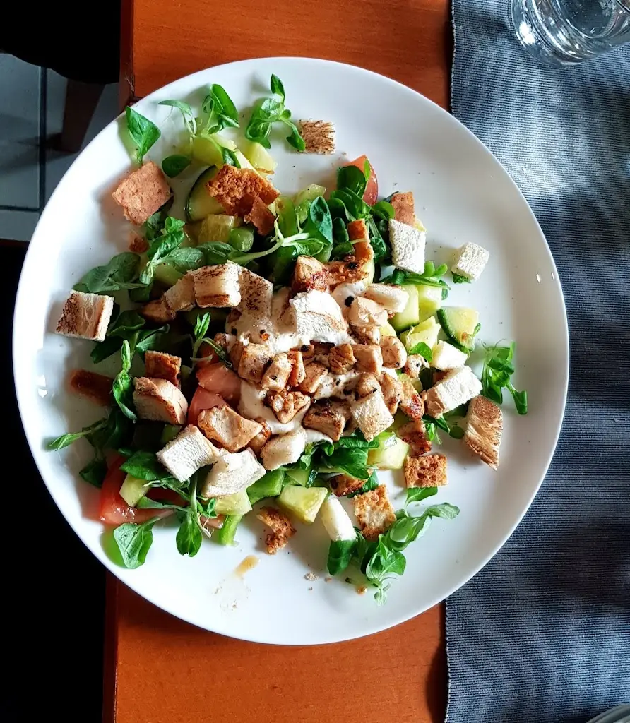 Menu_Posezení na Náměstí_Karolinka_image_3