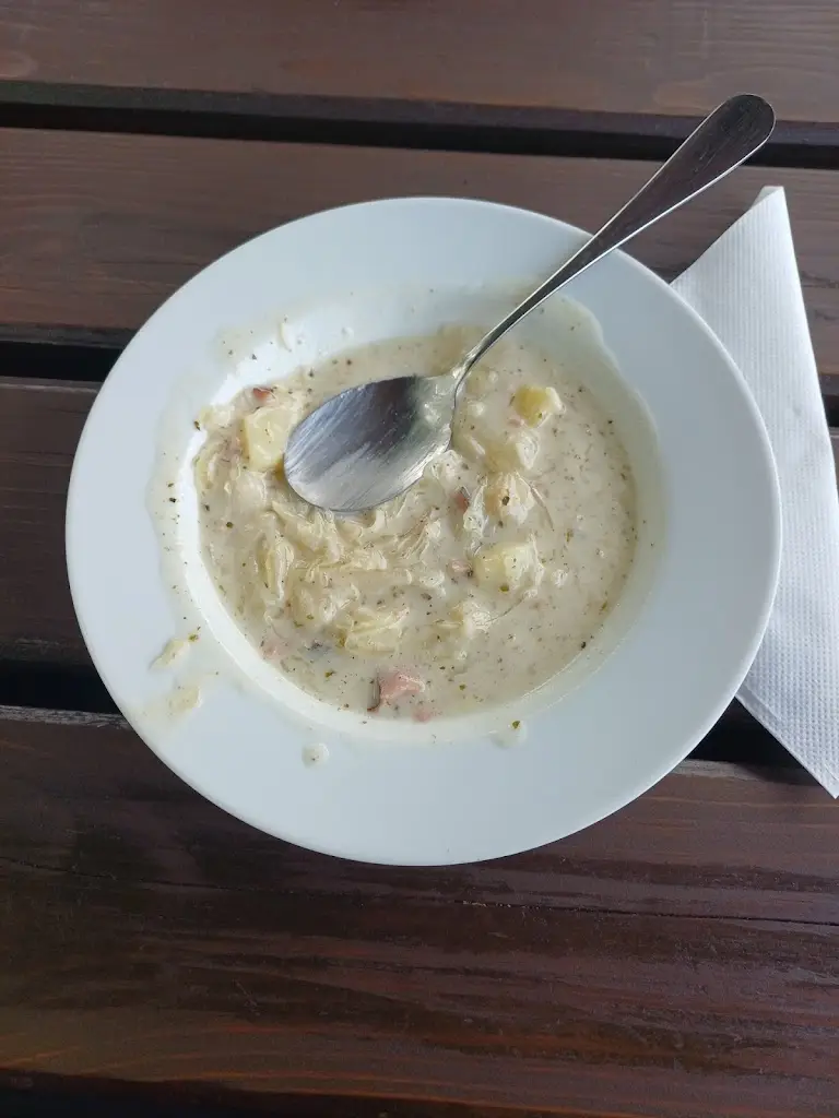 drapal radek_Na Dědině_Hošťálková_review