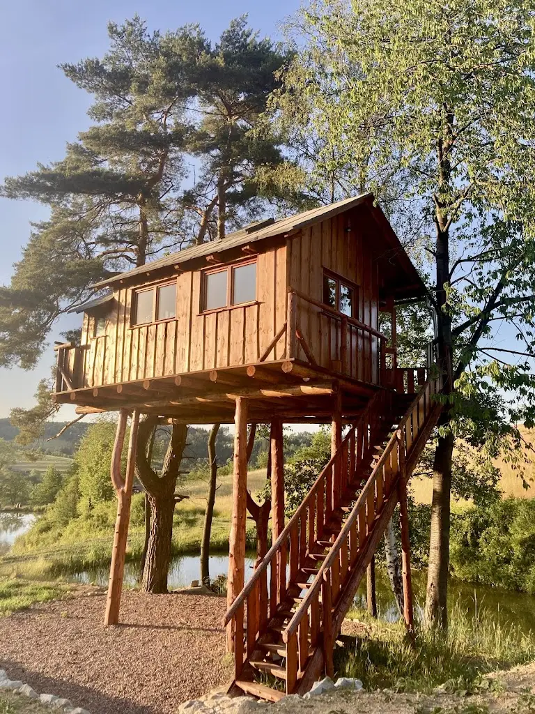 Treehouse Hošťálková ristorante a Hošťálková
