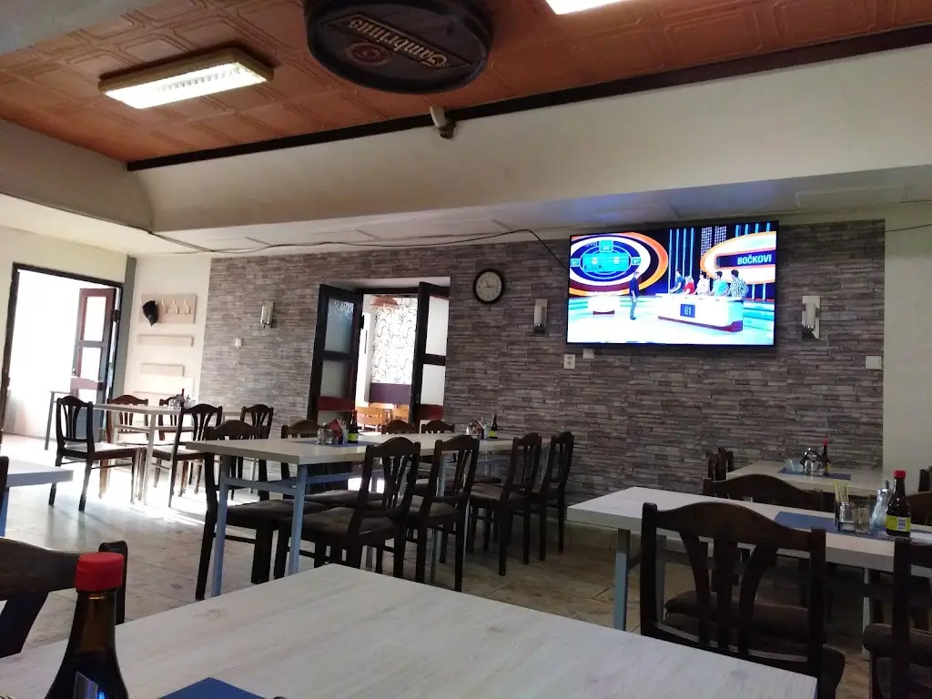 Jaroslav Kovář - restaurace Ponorka restaurant in Hošťálková