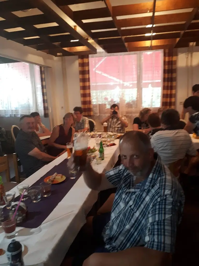 Jaroslav Kovář - restaurace Ponorka_Hošťálková_slider_image_3