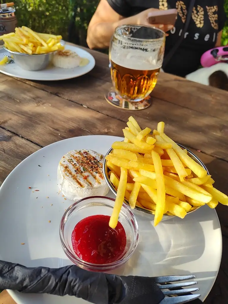 Michaela Buresova_SILVERS BISTRO_Suchdol nad Lužnicí_review