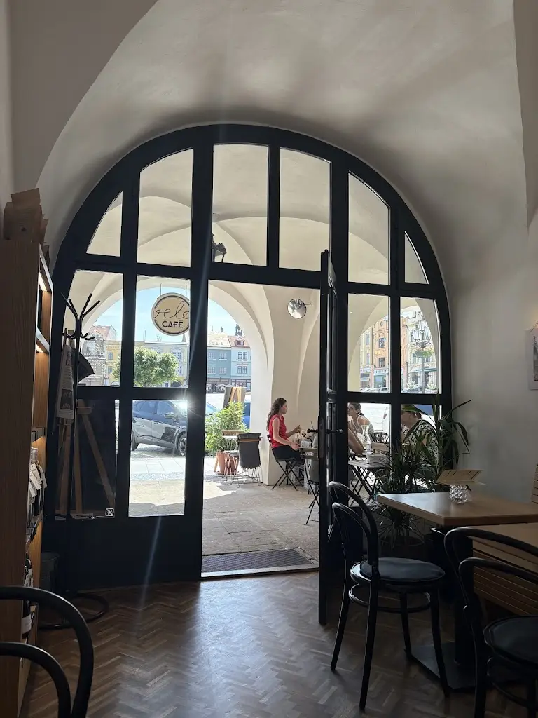 Елизавета Сульдина_Velo CAFÉ_Kroměříž_review