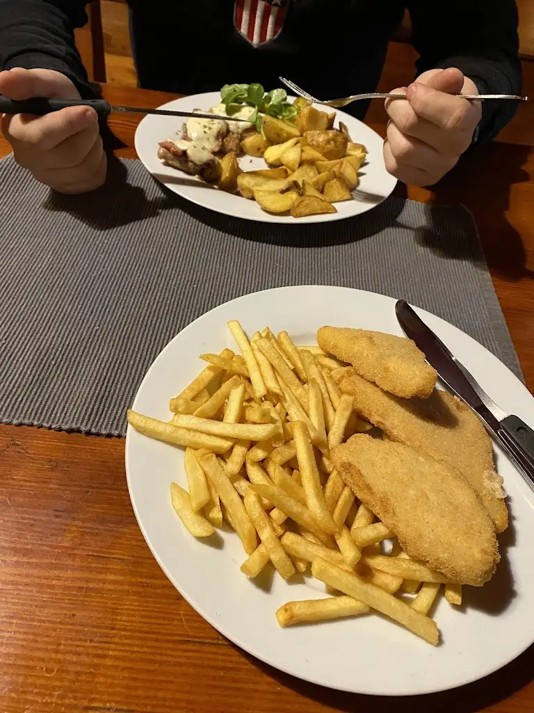 Xx Jia_Restaurace Vodní meloun_Kroměříž_review