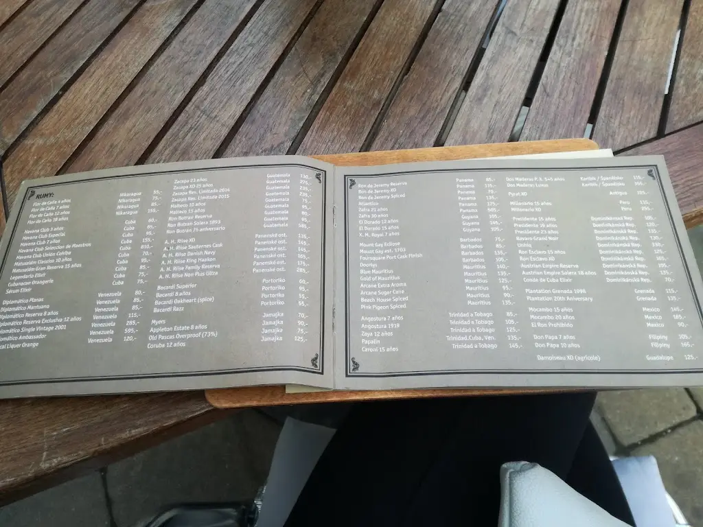 Menu_Academy cafe&cocktail bar_Kroměříž_image_1