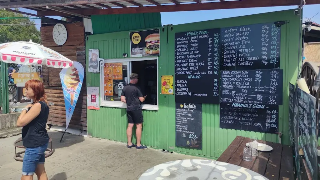 Martin Smítal_Hospůdka na Hřišti_Ostrožská Nová Ves_review