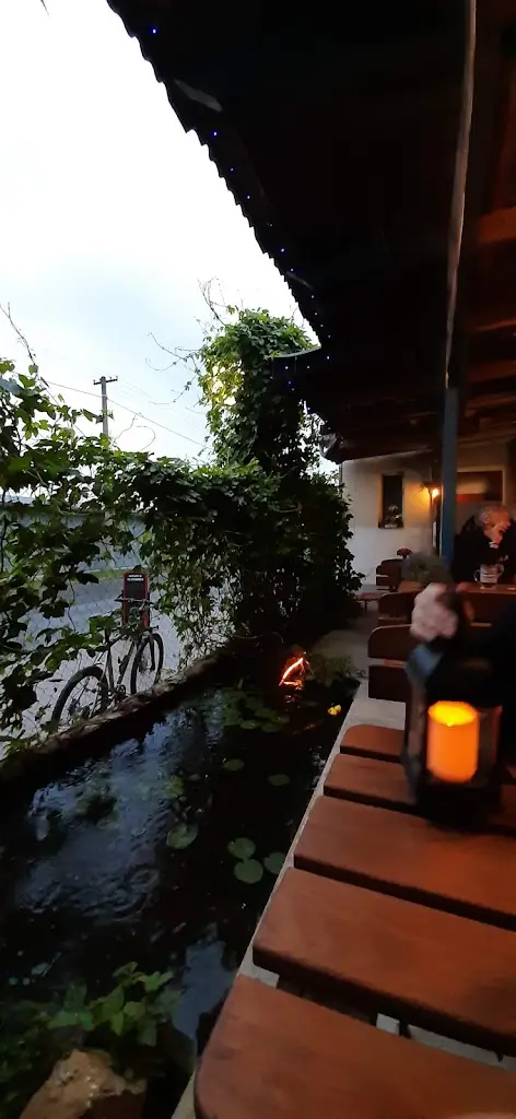 Jakub Karafiát_Hospůdka Na peróně_Ostrožská Nová Ves_review