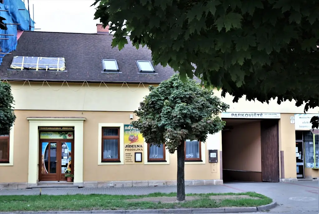 Vegetariánská restaurace a prodejna restaurant in Holešov