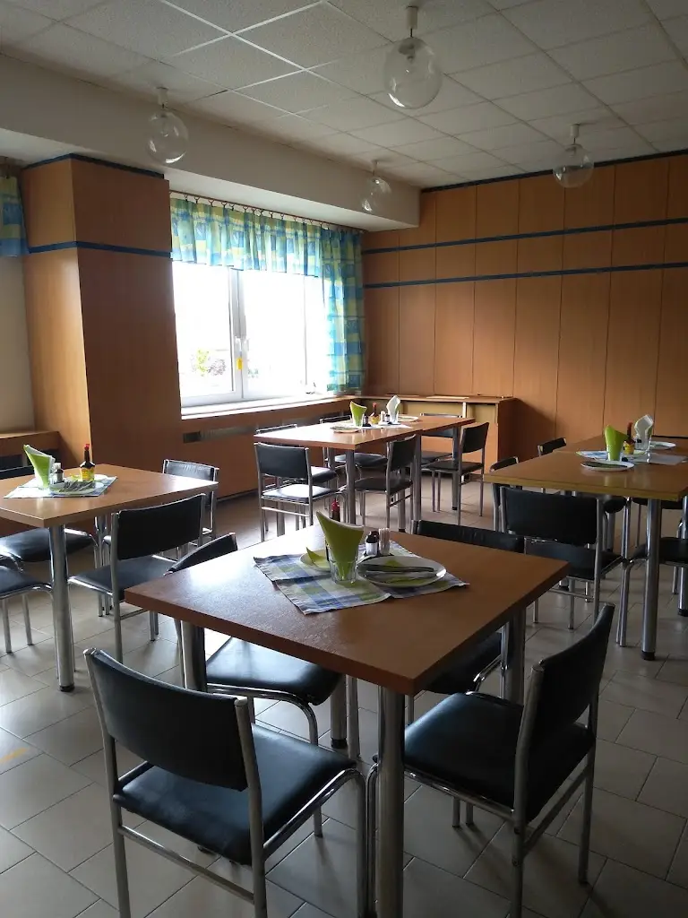 DPS restaurace restaurant in Holešov