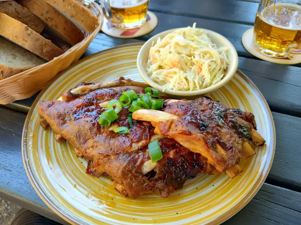 Pavel Jánošík_V Zahradě Gril&Udírna_Luhačovice_review