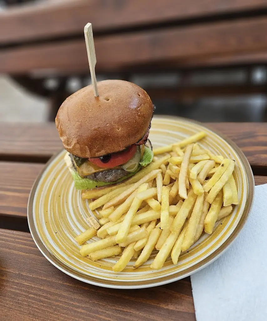 Penzion U Lípy_V Zahradě Gril&Udírna_Luhačovice_review