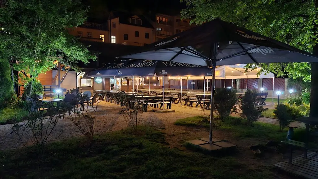 V Zahradě Gril&Udírna_Luhačovice_slider_image_3