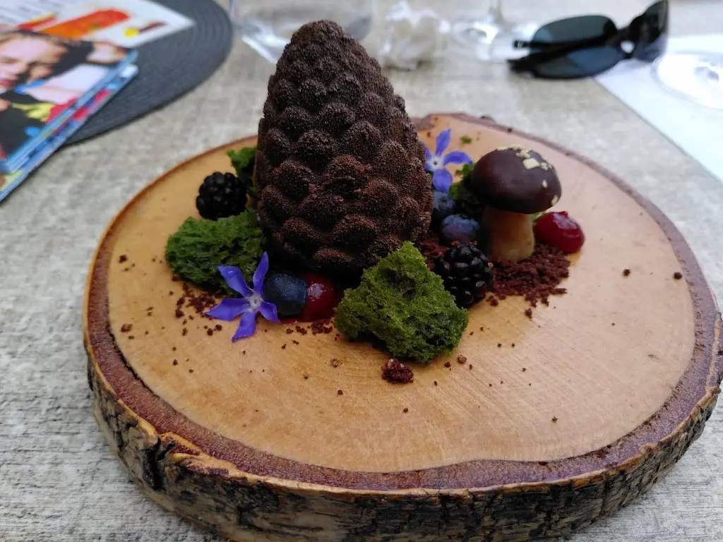 Menu_Bowling For Salt Spring_Luhačovice_image_5