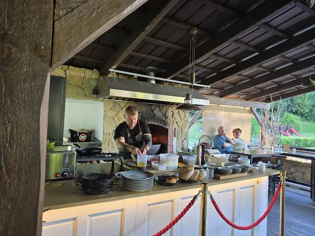 Petr Pospíšil_LuhaPark_Luhačovice_review