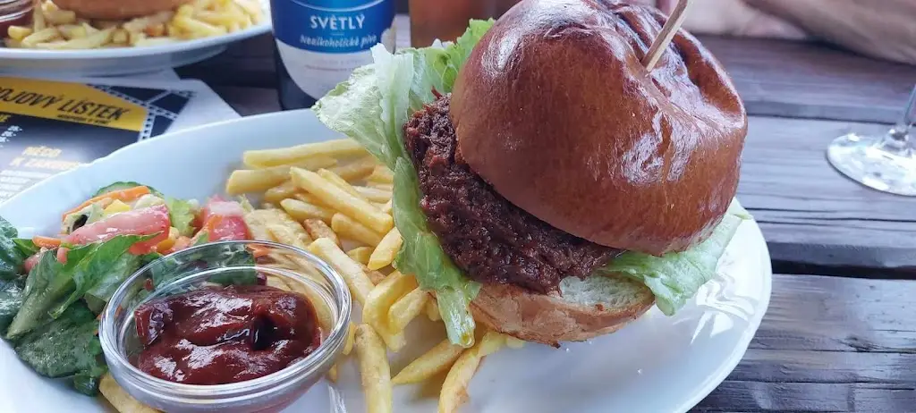 slovacko 2006_Pivnice KINO_Polešovice_review