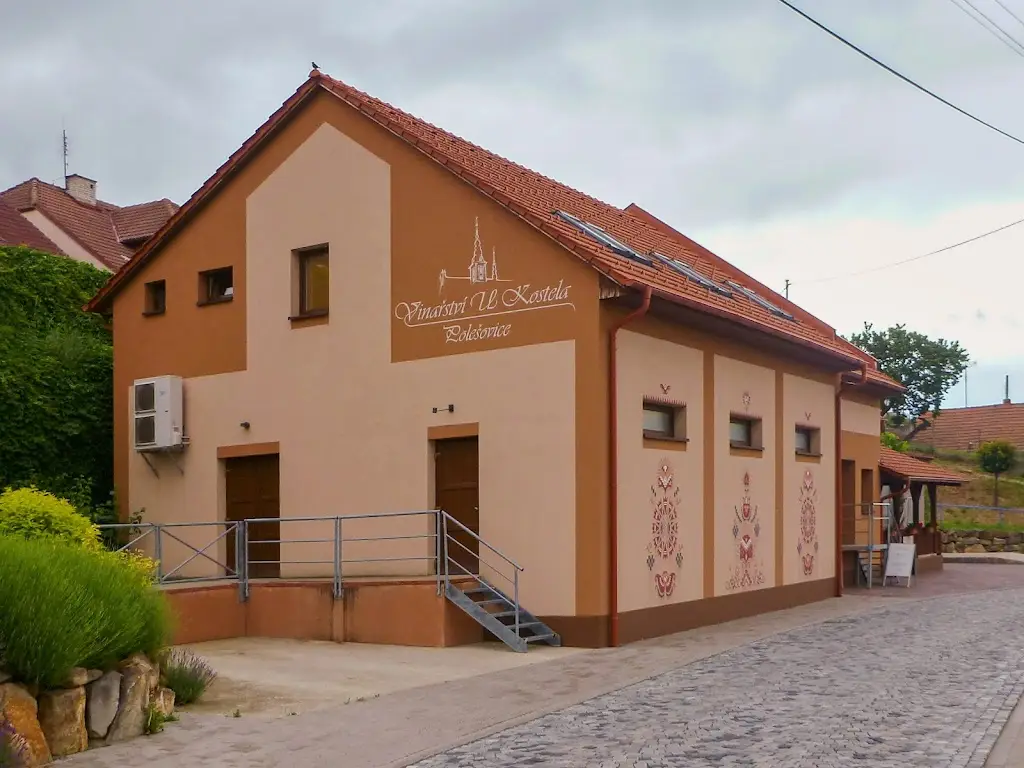 Vinařství U Kostela Polešovice_Polešovice_slider_image_1