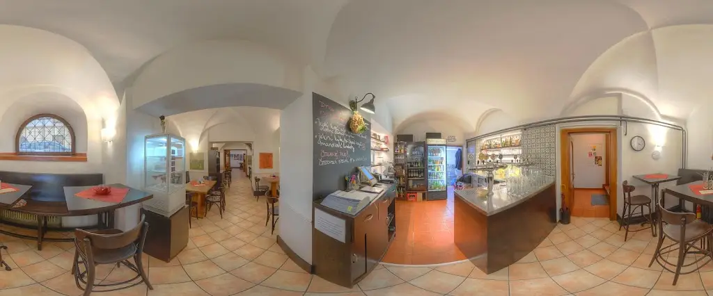 Radniční restaurace a pivotéka restaurant in Okres Kroměříž