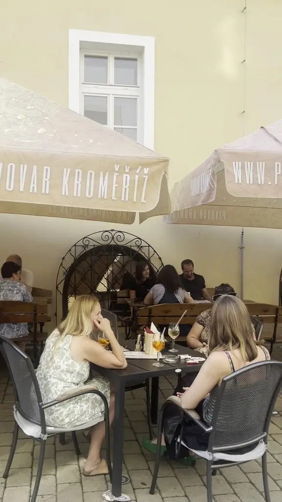 Radniční restaurace a pivotéka_Okres Kroměříž_slider_image_2