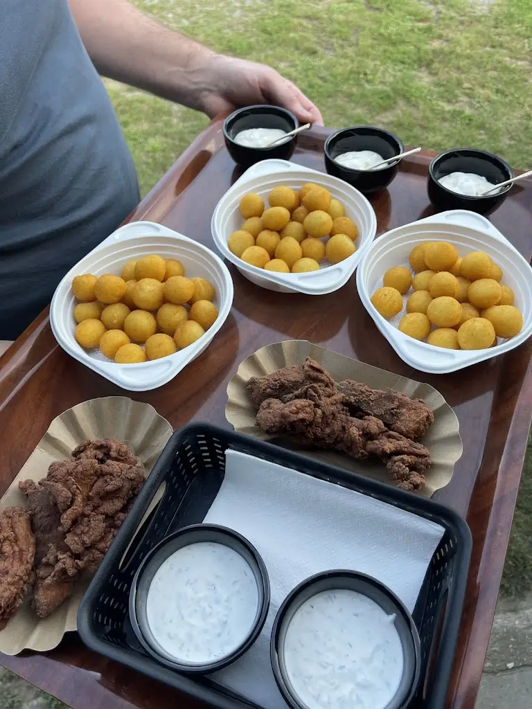 Famous Garage_Okres Kroměříž_slider_image_3