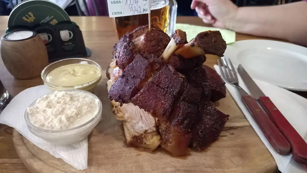 Menu_Kavárna U Přívozu - Grilovaná kolena_Spytihněv_image_5