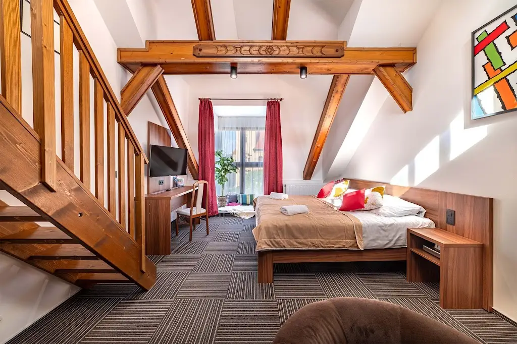 No 212 restaurace a penzion_Napajedla_slider_image_2