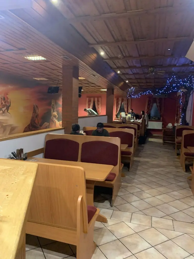 Vaclav Jurtik_Restaurace Bowling Magdalena_Strání_review