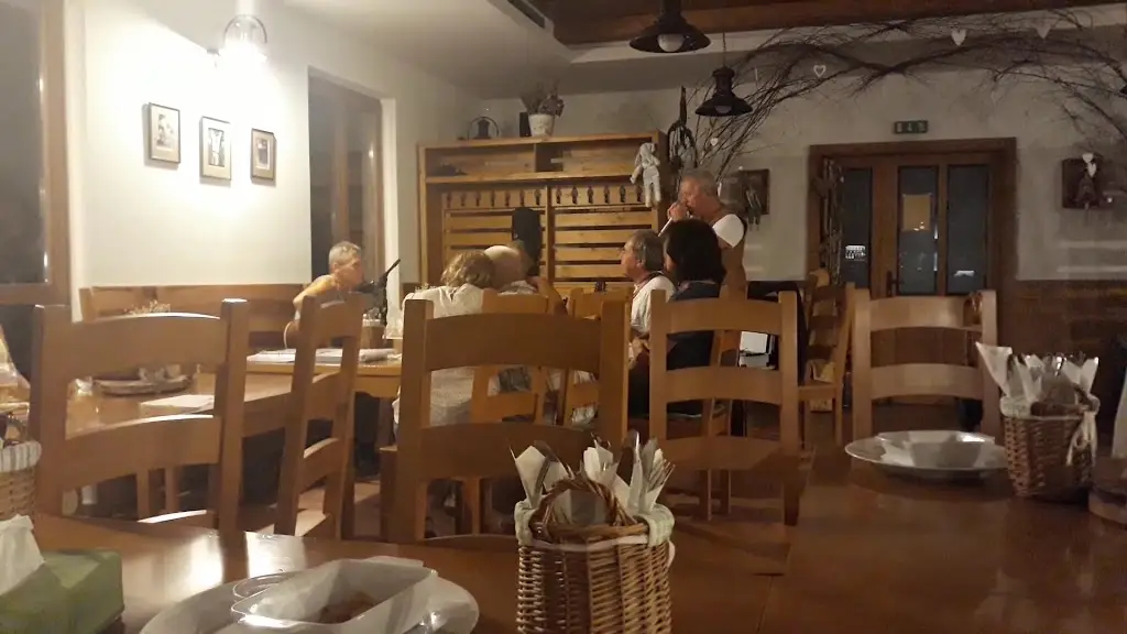 Restaurace a penzion Na Pinduli_Okres Zlín_slider_image_2