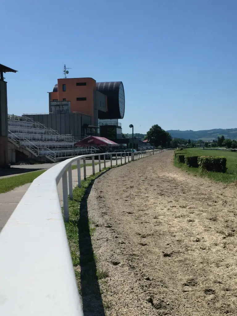 Ralph Davies_Restaurace Sud_Slušovice_review