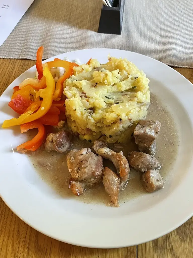 Matyáš Zezůlka_Restaurace U Pernických_Valašská Bystřice_recensione