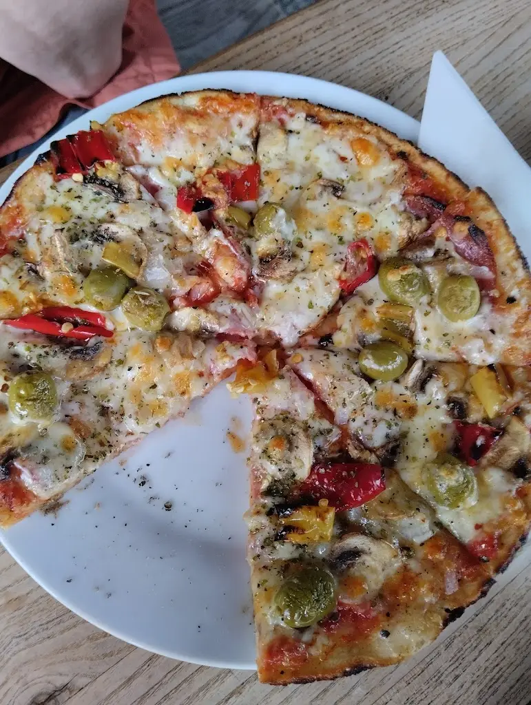 Baba Jaga Pizza_Valašská Bystřice_slider_image_2