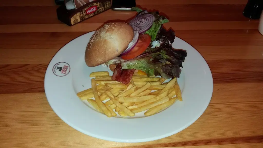 Václav Honsa_Restaurace Vráž_Trhové Sviny_review