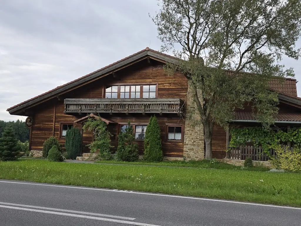 Jiří Marek_Restaurace Vráž_Trhové Sviny_review