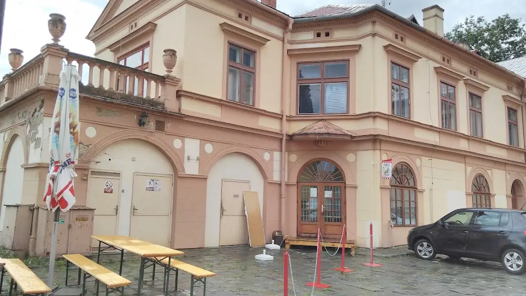 Restaurace Zámek_Slavičín_slider_image_3