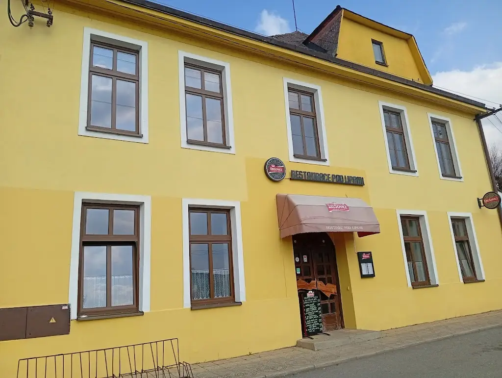 Petr Melichárek_Hostinec Pod Lipami_Uherský Ostroh_review