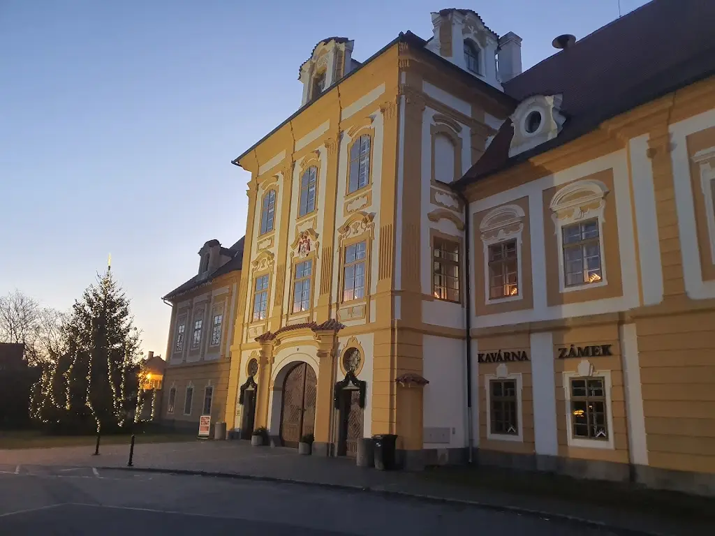 김지아_Hotel Alf_Borovany_review