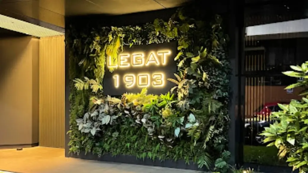 Legat 1903 restaurant in Šumice