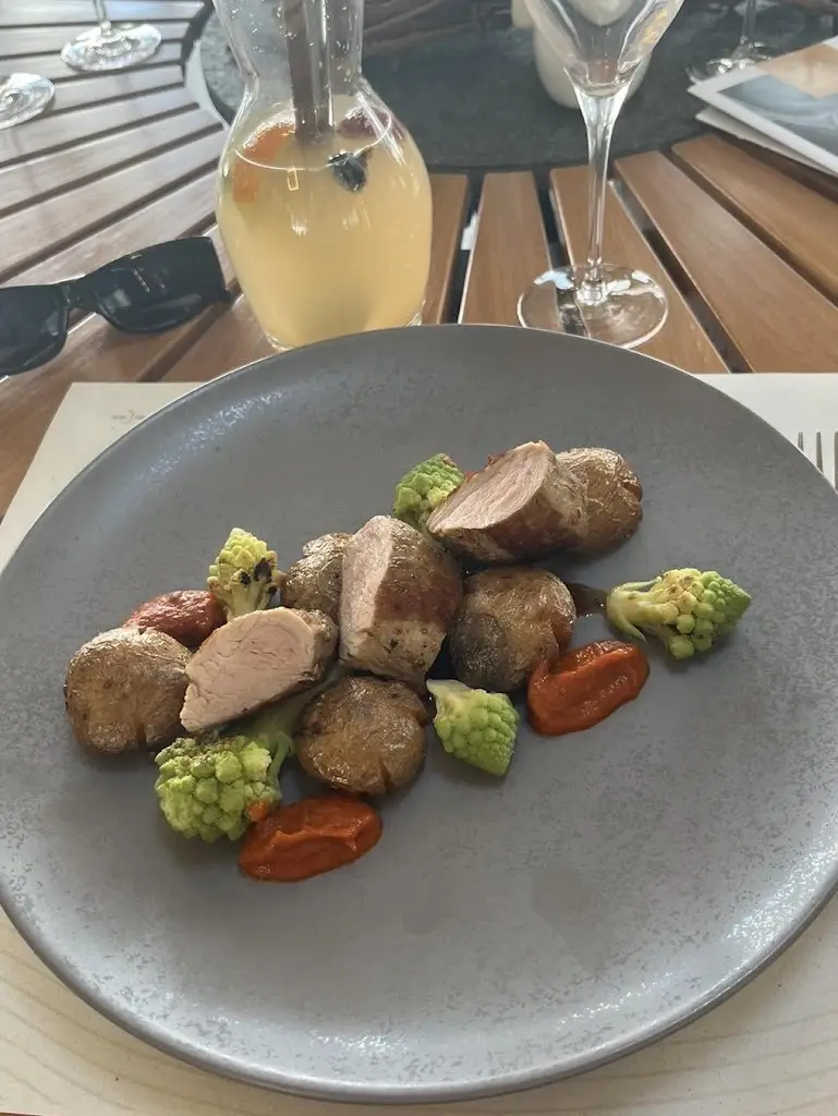 Pavel Puk_Velehradské vinice_Velehrad_review