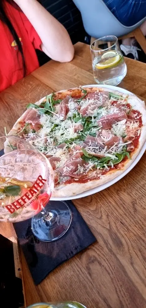 M_CityClub & Restaurant & Bowling_Rožnov pod Radhoštěm_review