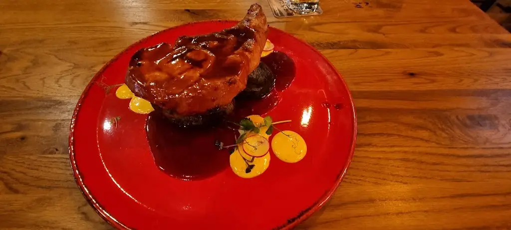 Pavel F_CityClub & Restaurant & Bowling_Rožnov pod Radhoštěm_review