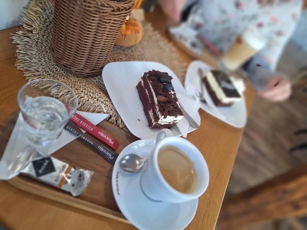 Cafe at Libuse_Rožnov pod Radhoštěm_slider_image_3